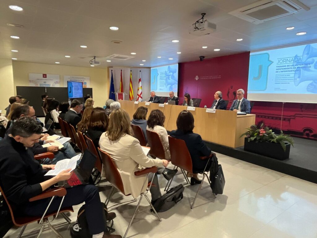 Sánchez Zamorano participando en las jornadas organizadas por el ICAB.