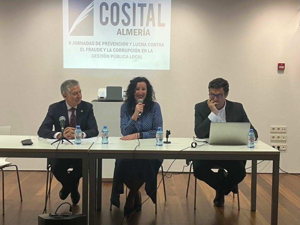 La alcaldesa de Almería inauguro el encuentro de COSITAL.